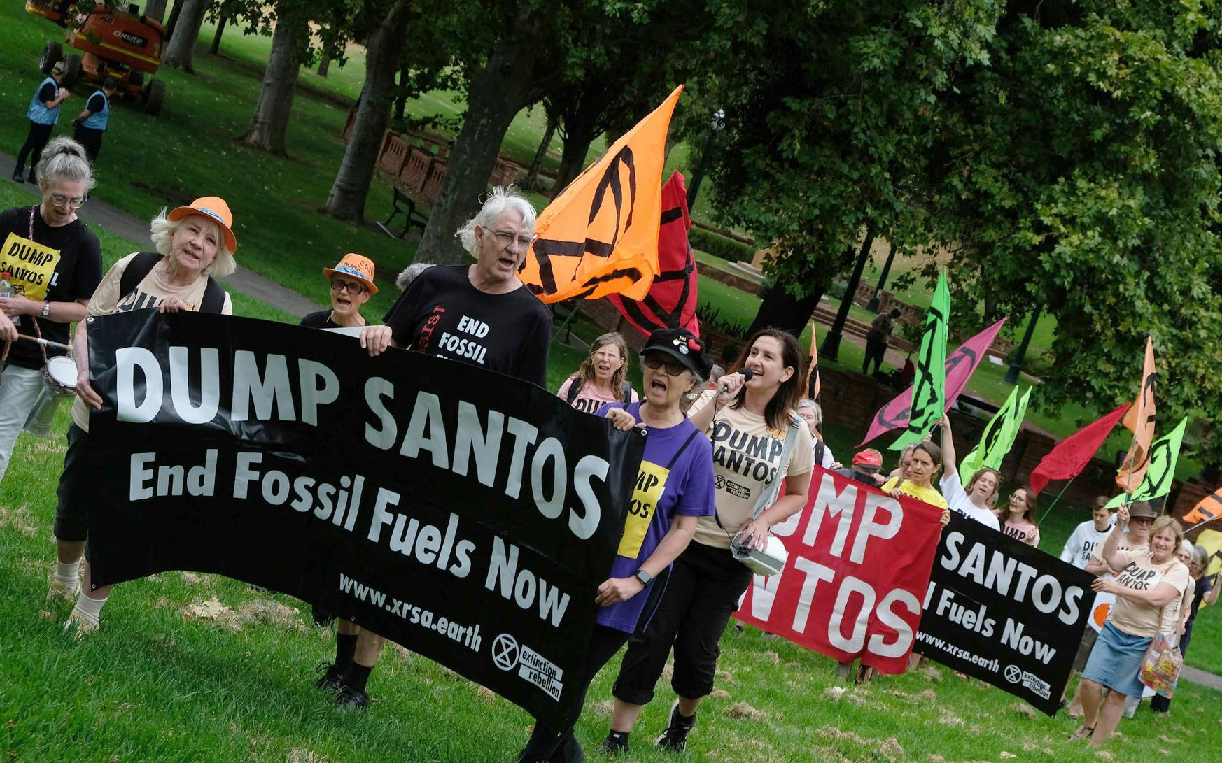 'Dump Santos' rally in Canberra