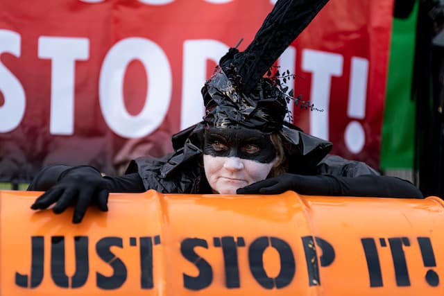 XR Vic rebels blockade petrol distribution terminals