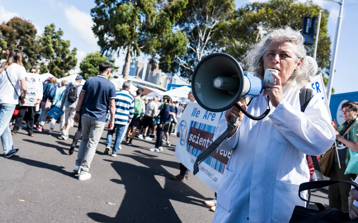 Scientist Rebellion activists at the Australian Open