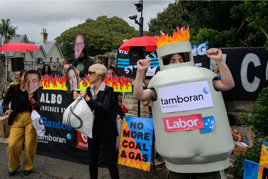 Demonstrators gathered outside Kirribilli House