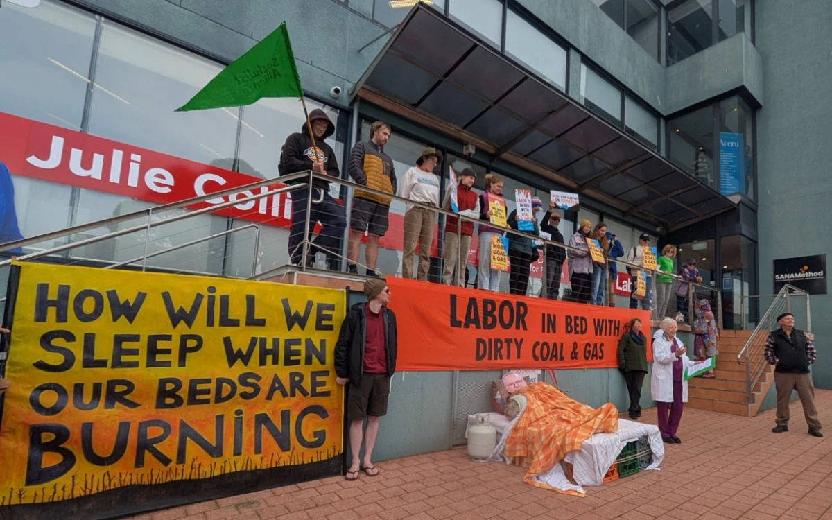 Snap sleep-in outside the office of Federal MP Julie Collins in Hobart