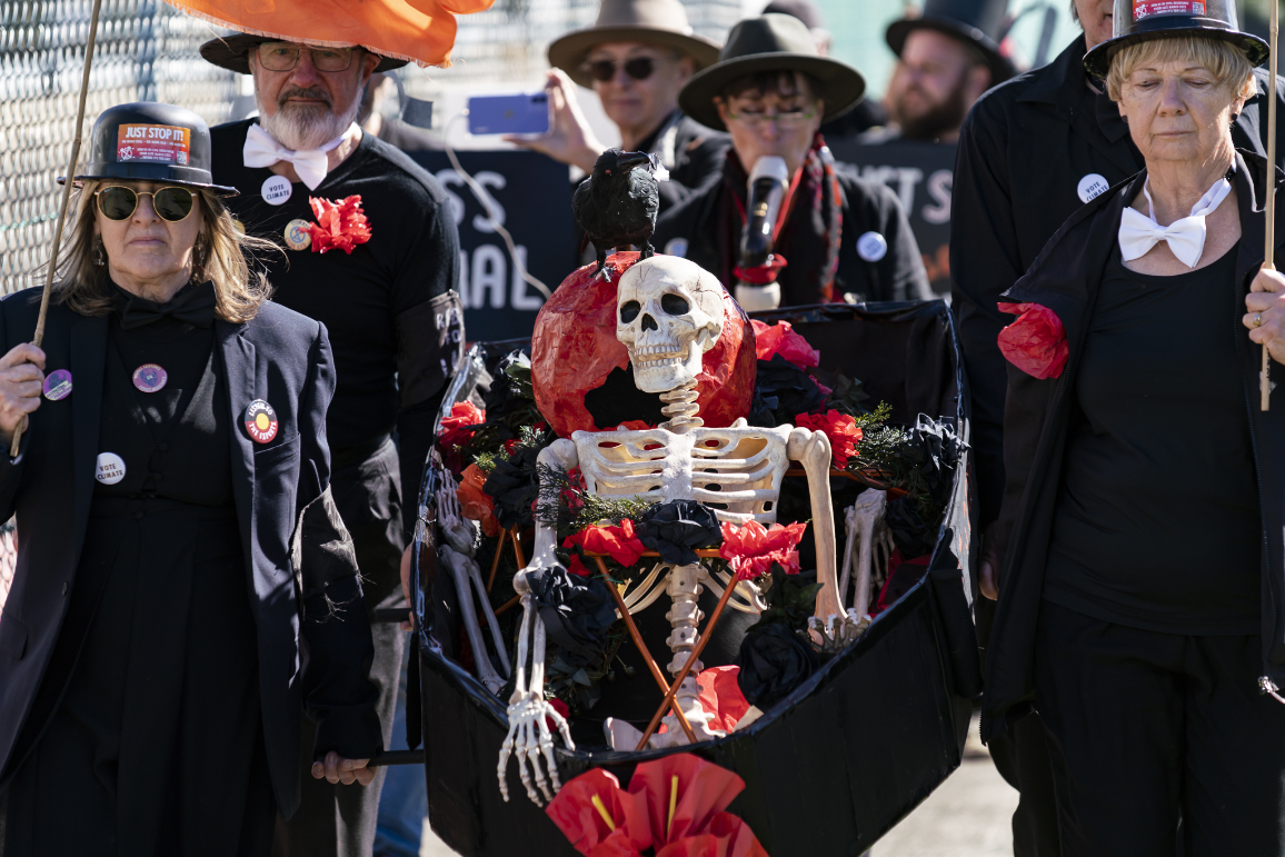 XR Ballarat funeral procession for Planet Earth