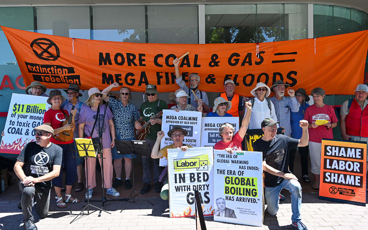 XRACT Banner at Gallagher Office