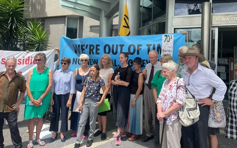 XR Qld rebels outside court