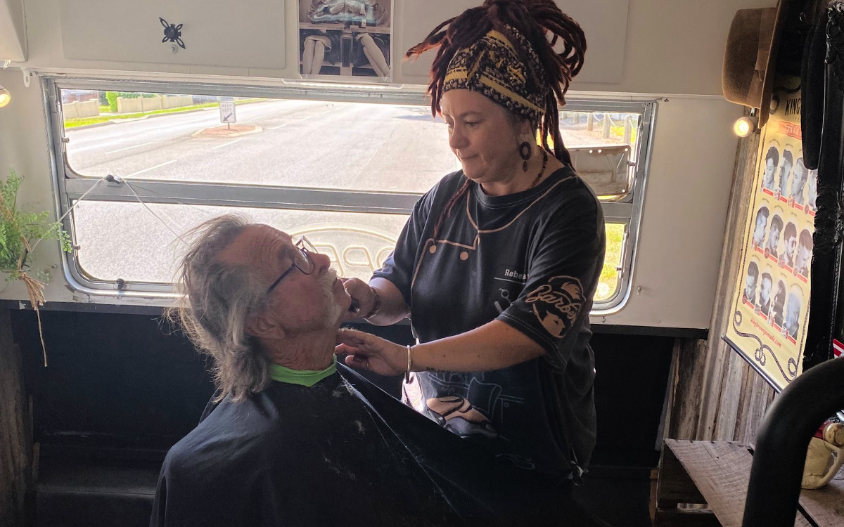 Hunger striker Scott having a haircut